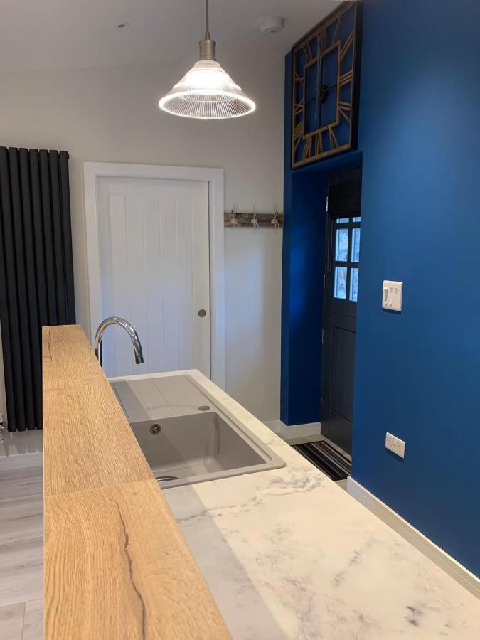 Thistledown Lodge! 5 Minutes From Beach! Free Cancellation! Хавърфордуест Екстериор снимка